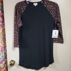 5 for $25 Lularoe Randy Baseball tee Small